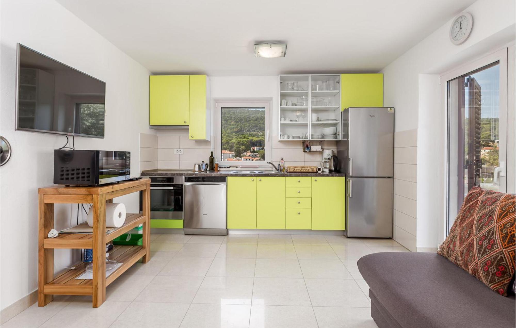 2 Bedroom Awesome Apartment In Veli Losinj Exterior photo